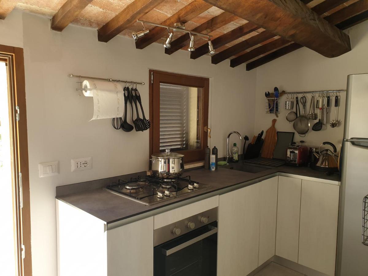Le Querciolaie Monte Cavallo - Upper Apartment Saturnia Eksteriør bilde