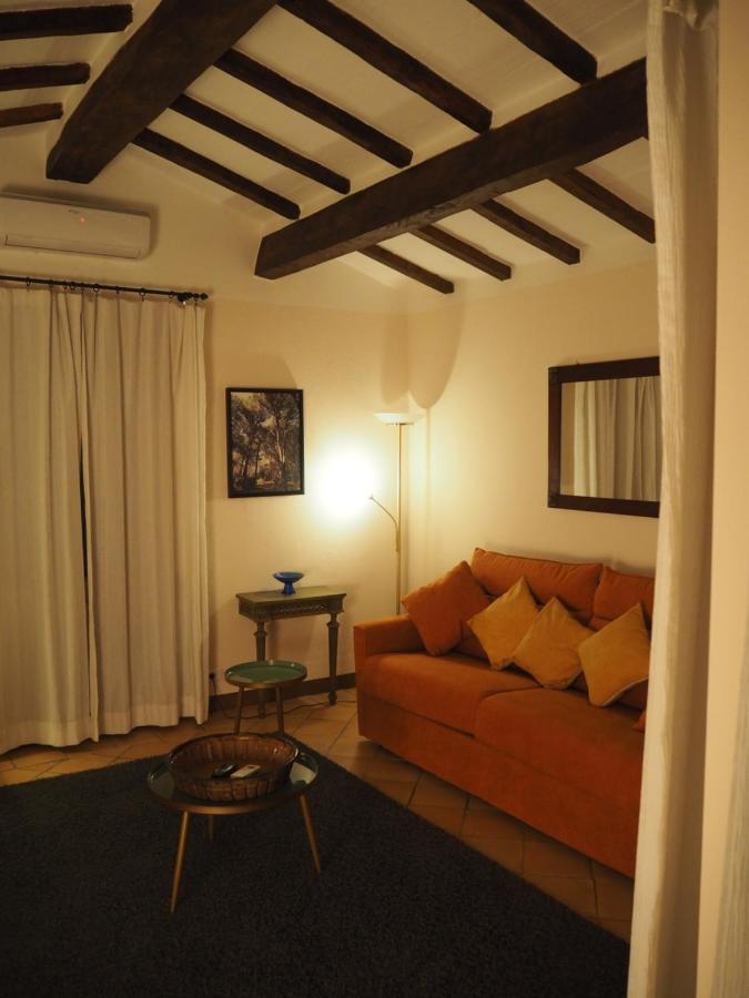 Le Querciolaie Monte Cavallo - Upper Apartment Saturnia Eksteriør bilde